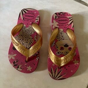 Havaianas Kids Pink Flip Flops with Gold Straps US 9